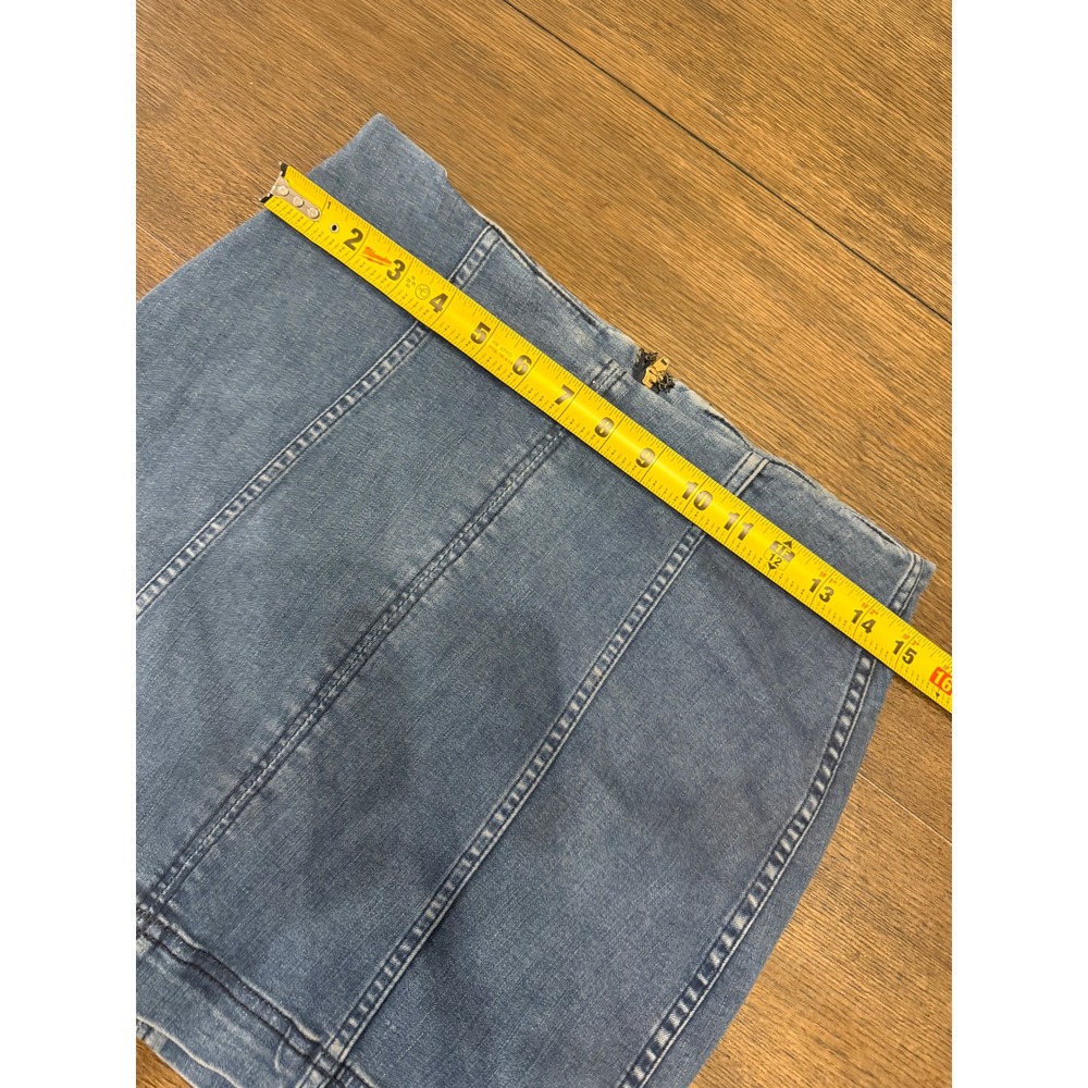 Free People Denim Mini Skirt Medium Wash High Waisted Seamed Blue Size 6 - Picture 4 of 6